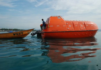 Asylum seeker life boat