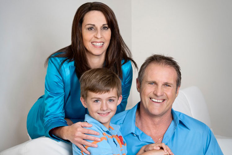 Pam Brossman (L) and her family.