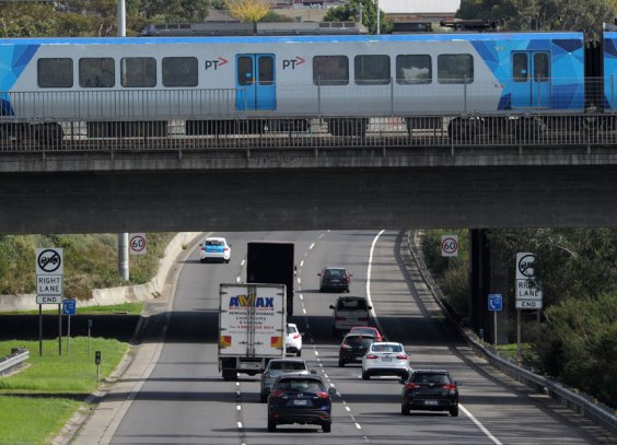 newdaily_130514_eastwest