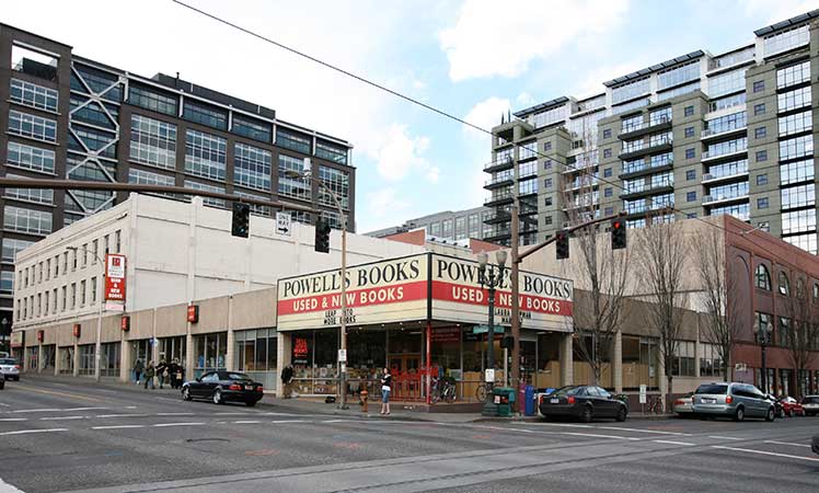 PowellsBookstore