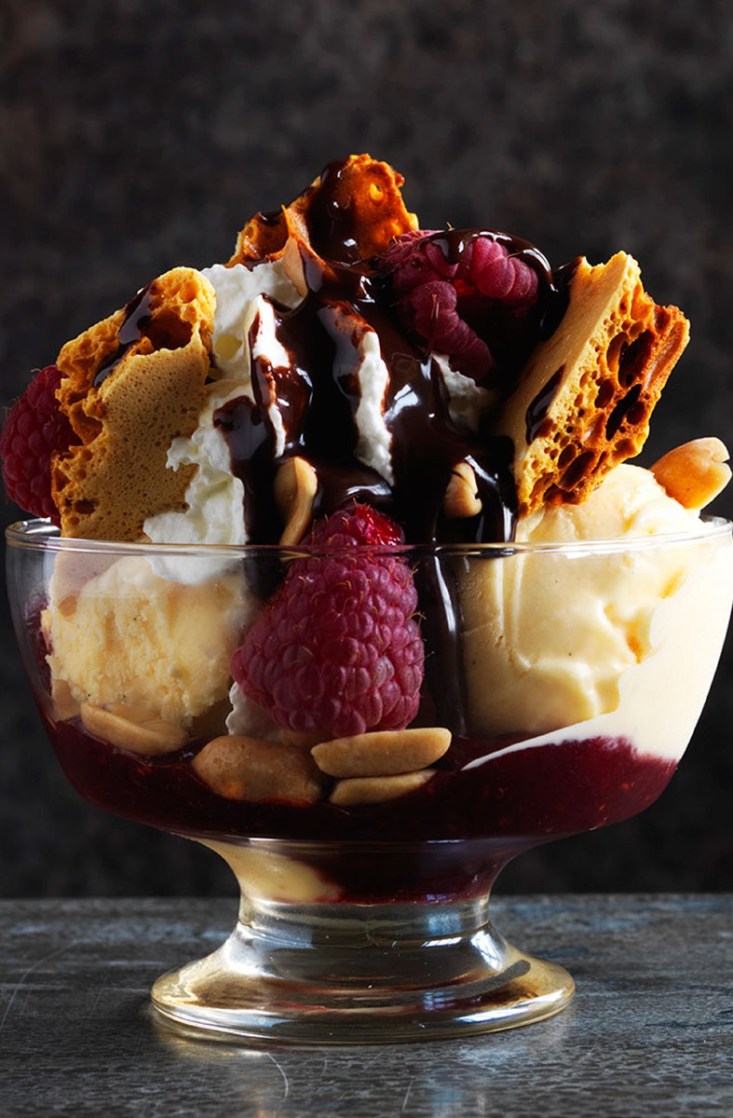 VERTICAL-Lotus-Ice-Cream-Sundae-w-Rasp-&-Honeycomb