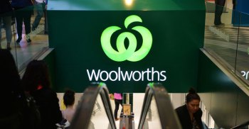 Woolworths has withdrawn "xenophobic" shirts from its stores.