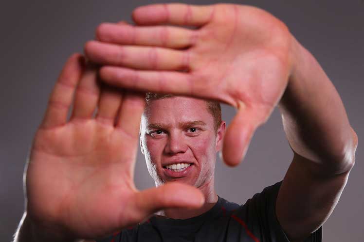 No photos please... Gold Coast's Peter Wright. Photo: Getty