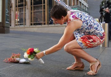 martin-place-flowers