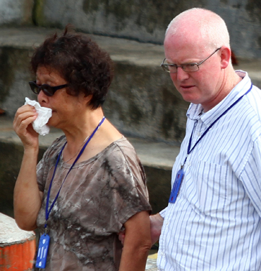 Andrew Chan's mother Helen, and the pair's lawyer Julian McMahon. 