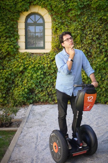 Chris Taylor plays a nasty version of himself on Plonk.