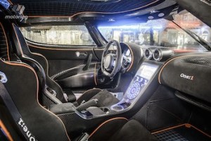 Koenigsegg One:1 Inside View Auto