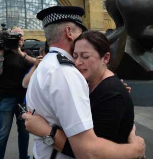 Gill Hicks marked a decade that had passed since the 7/7 bombing by walking with a pan-religious group. 