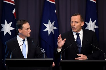 Tony Abbott and Environment Minister Greg Hunt announce the new target.