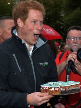 prince-harry-cupcake