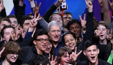 If the early glitches are any indication, iOS 9 is popular. Photo: Getty