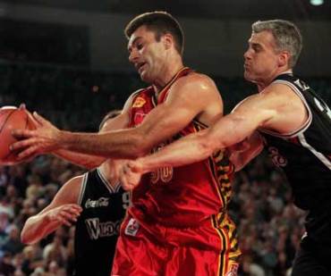 Mark Bradtke and Scott Fisher duke it out. Photo: Getty