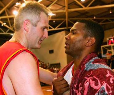 Andrew Gaze and Ricky Grace after the latter's final NBL game. Photo: Getty