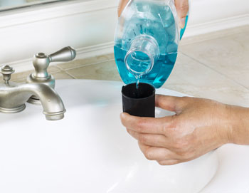Mouthwash should not be a part of your daily routine. Photo: Shutterstock