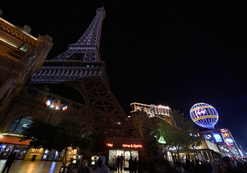 The replica Eiffel Tower on the Las Vegas Strip is dimmed. Photo: Getty