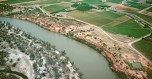 Irrigation degradation on the Murray River causing serious water quality problems. Murray River, near Mildura, Victoria, Australia. (Photo by Auscape/UIG via Getty Images)