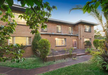 Most of the bidders planned to bulldoze this Kew property. Photo: Jellis Craig