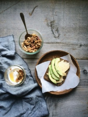 Those who eat earlier in the day make better diet choices. Photo: Getty