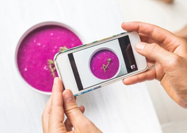 Now you can track your vital stats while taking snaps of your healthy meals. Photo: Getty
