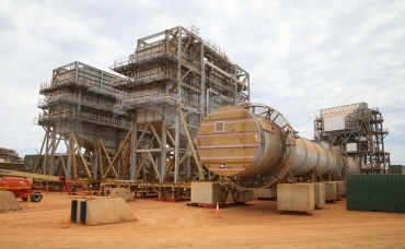 Will the LNG industry pay much tax? Photo:AAP