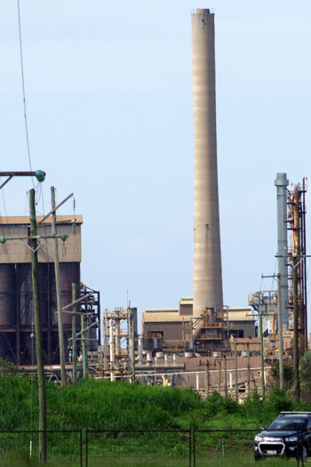 Queensland Nickel's Yabulu refinery. Photo: AAP