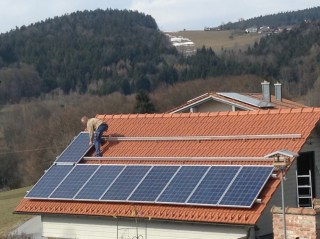 Many early adopters of solar panels are about to face massive falls in income. Photo: Getty