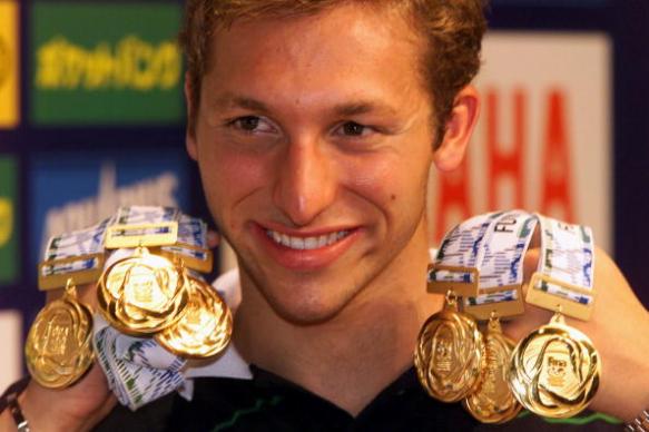 After his six golds in Sydney 2000, Thorpe raked in deals with Adidas, Qantas, Telstra and Asahi. Photo: Getty