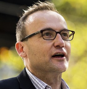 Adam Bandt, Greens member for Melbourne, tells The New Daily he holds "some hope" for the government's parliamentary hearings into the banks. Photo: Getty