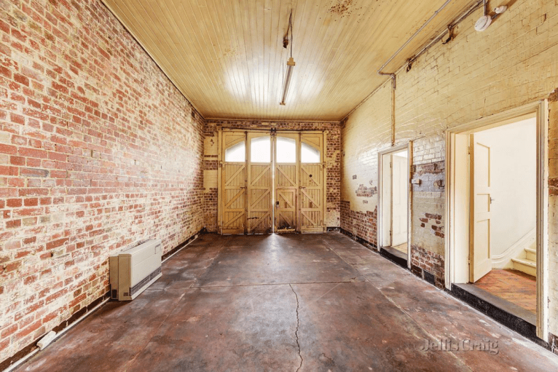 The property has high ceilings and traditional floorboards.