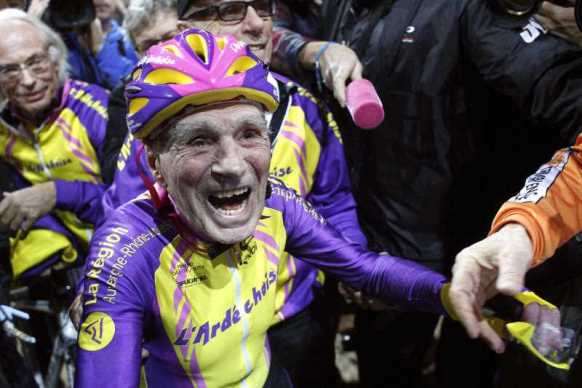 105-year-old French cyclist sets world record