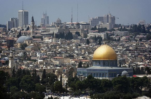 Tony Abbott's suggest moving embassy to Jerusalem