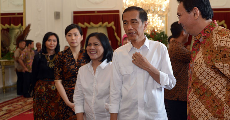 Joko Widodo (R) with First Lady Iriana Widodo.