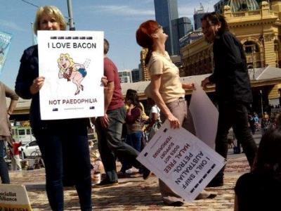 Latrobe City Councillor Christine Sindt reportedly at the rally.