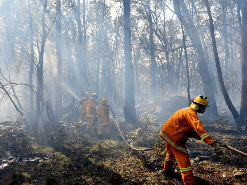 Firefighters taking on Lancefield blaze near Benloch.