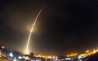 The SpaceX Falcon 9 rocket lifts off at Cape Canaveral Air Force Station, Monday, Dec. 21, 2015. The rocket, carrying 11 communications satellites for Orbcomm, Inc., is the first launch of the rocket since a failed mission to the International Space Station in June. (Craig Bailey/Florida Today via AP)
