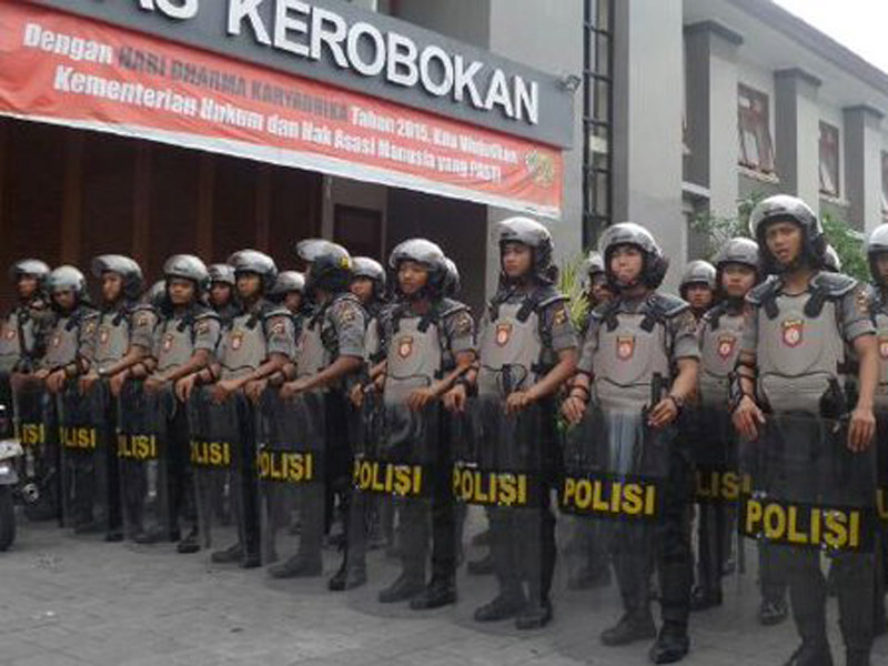 Bali’s most notorious enforcer gang is believed to have joined the fight.