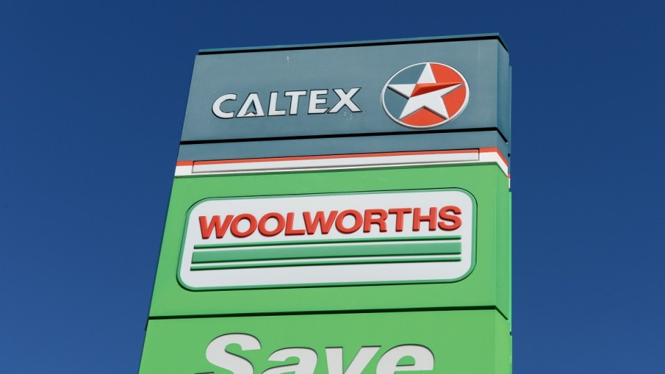 Woolworths sells petrol business to BP