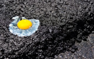 egg-frying-road-heatwave