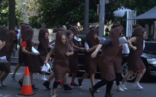 sausages-storm-red-carpet