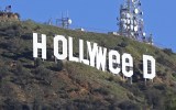 Hollywood sign changed to Hollyweed