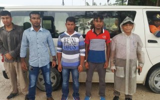 Peter Dutton calls manus island detainees Armani refugees