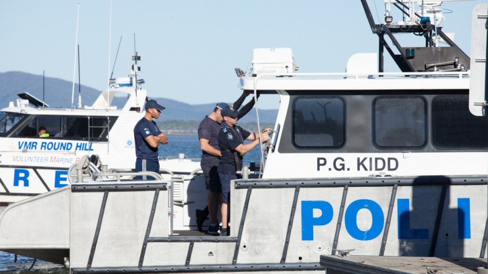 trawler-recover-queenslad