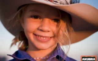 Dolly Everett Akubra campaign