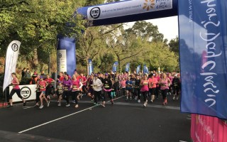 Over 25,000 people participated in the Melbourne Mother' Day Classic.