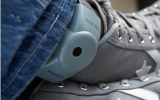 telstra outage causes prisoner tracking bracelets to fail