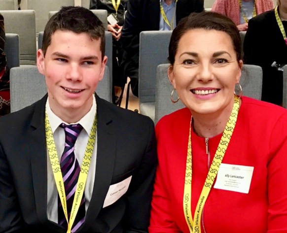 teens wins fight for tactile bank notes