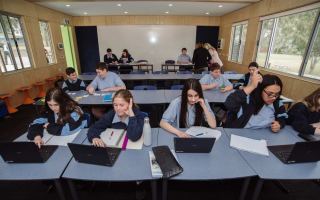 brisbane renewable classroom off grid