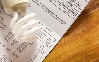 Some energy customers are enjoying the benefits of "under the table" deals from retailers.