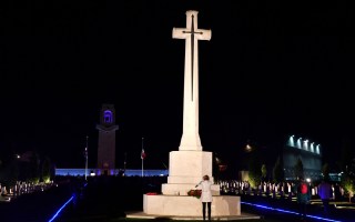 dawn service villers-bretonneux