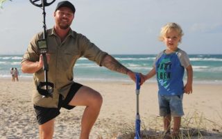 detectorist-murray-beattie-oma